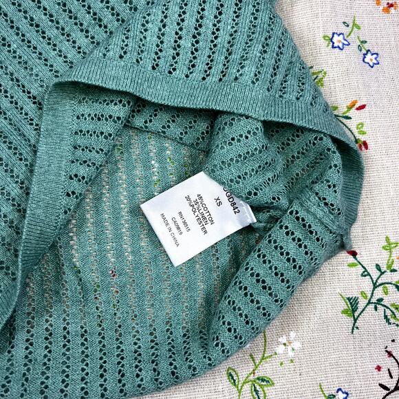 One Grey Day Knitted Scoop Tank Top Green XS Pointelle Stitch Sheer Ribbed Boho - Picture 5 of 5